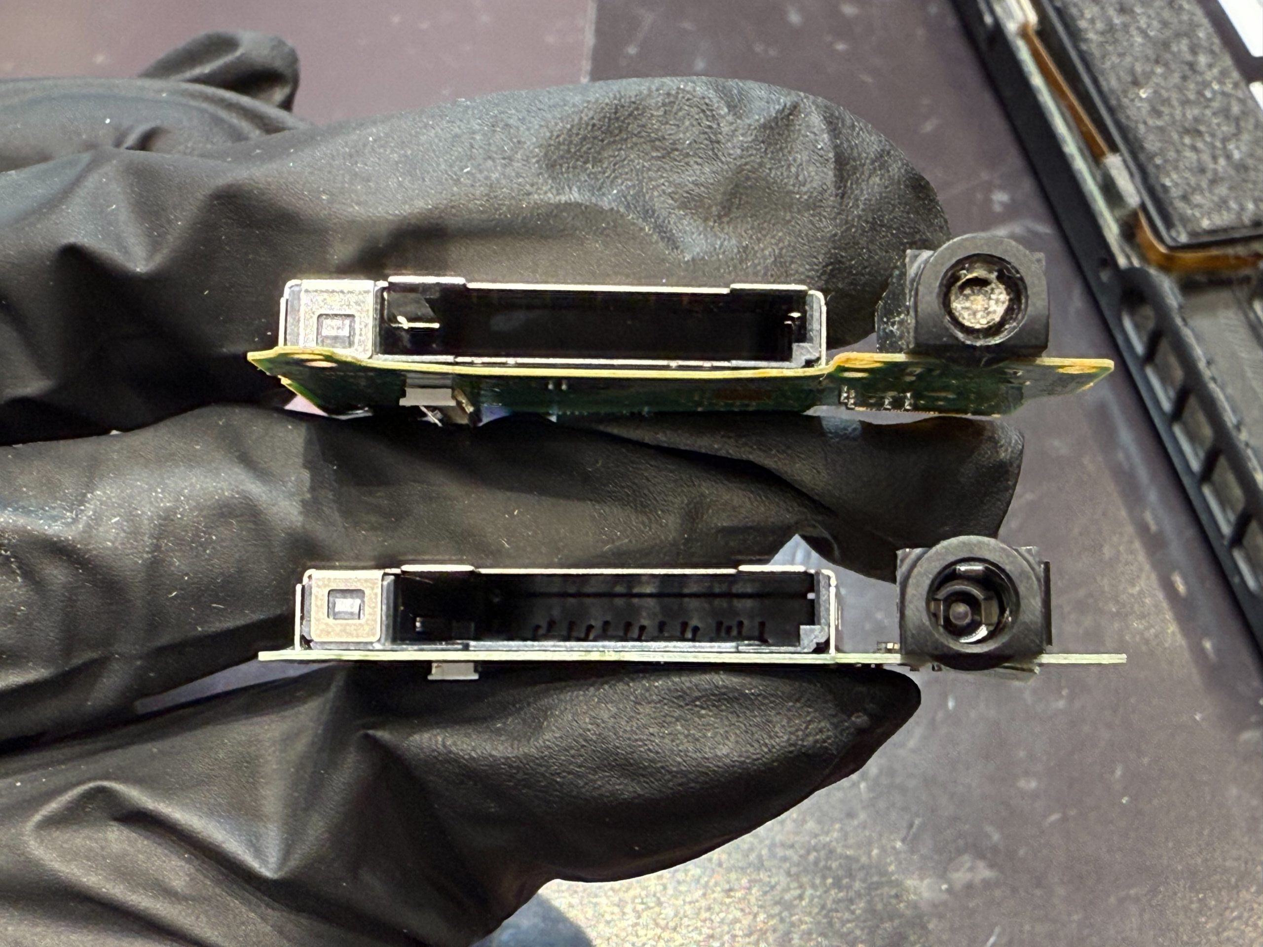 久留米店】Nintendo switch イヤフォンが刺さったまま折れた 【久留米